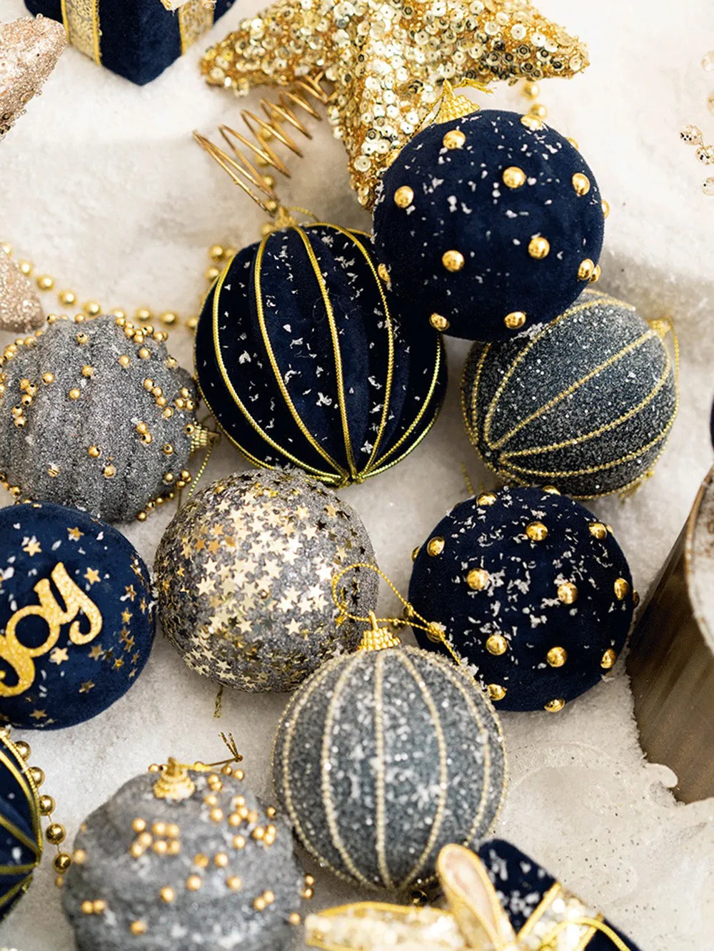 7Pcs Christmas Ball Painted Ball Christmas Tree Window Decoration