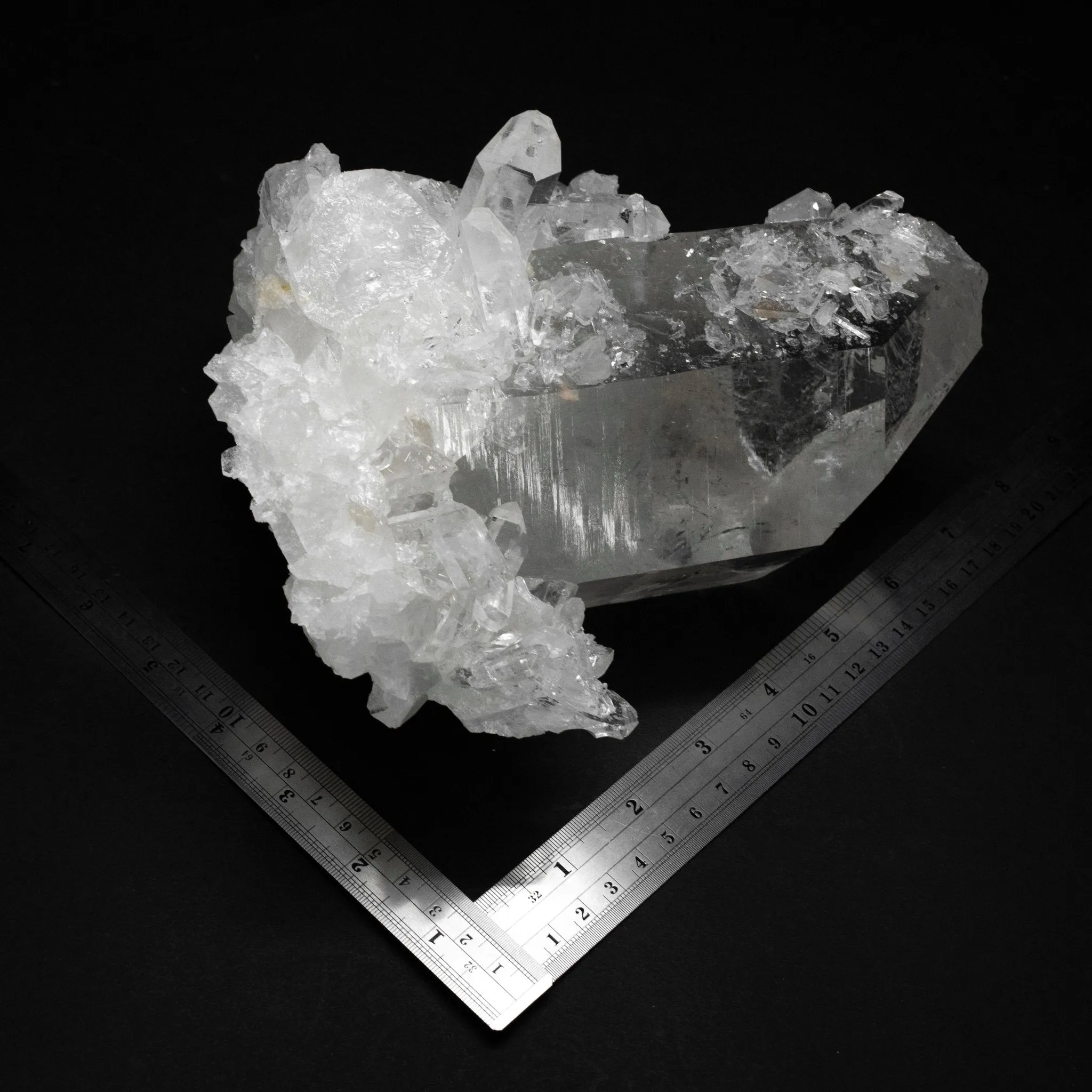 Minerals Quartz Clear Cluster Of Crystals