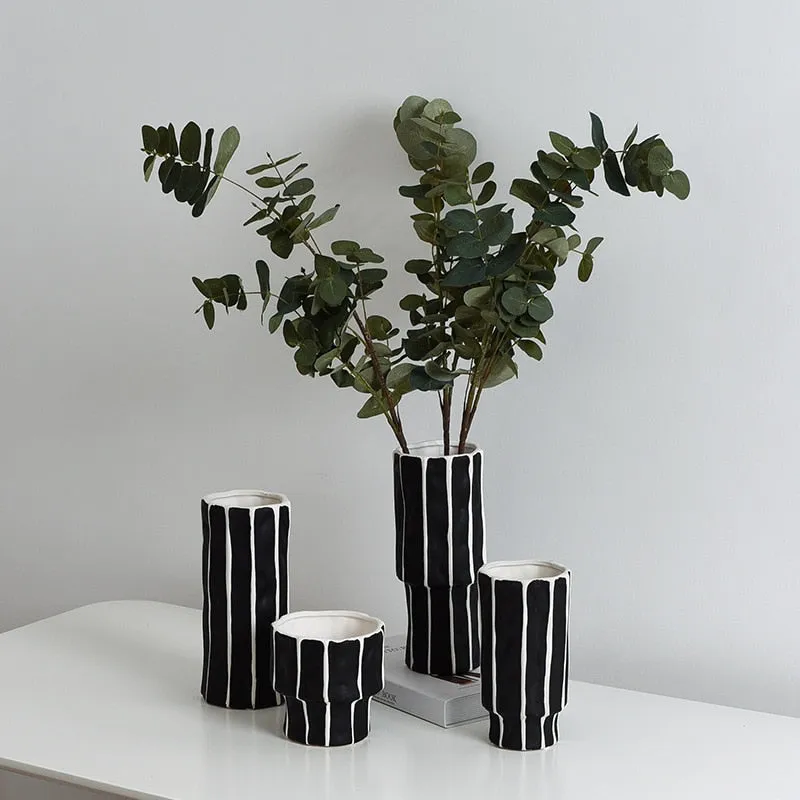 Santo Black and White Geometric Ceramic Vase