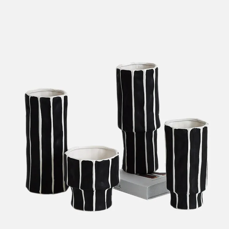 Santo Black and White Geometric Ceramic Vase